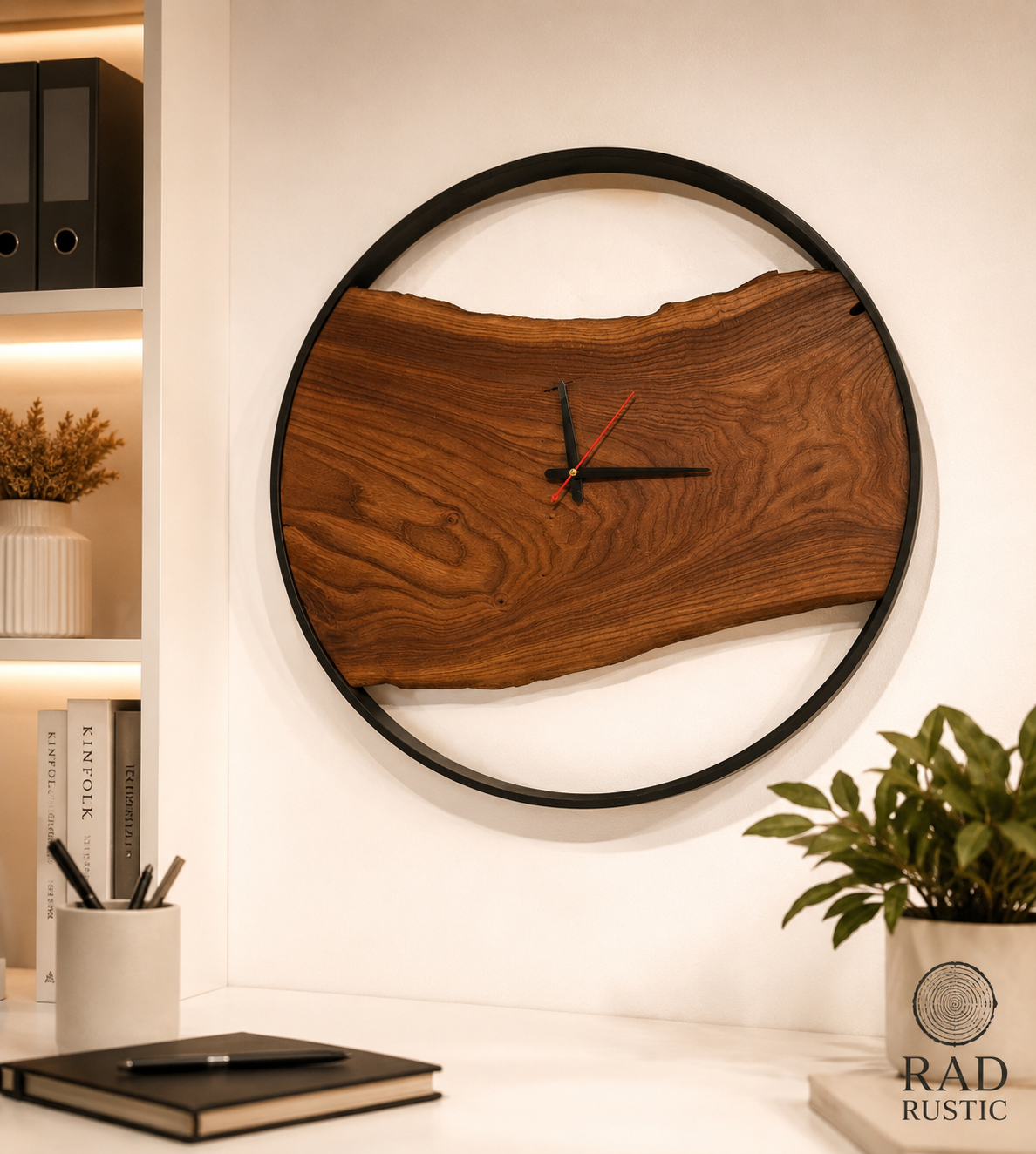ساعت دیواری رستیک چوبی قطر ۷۰از جنس چوب نارون